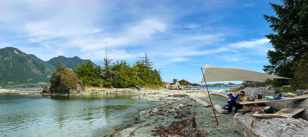 A late afternoon tea time on Barney Island